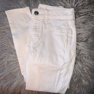White American Eagle Size 0 Skinny Jeans Reg